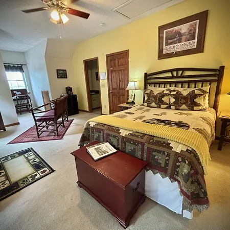 Long Mountain Lodge-2